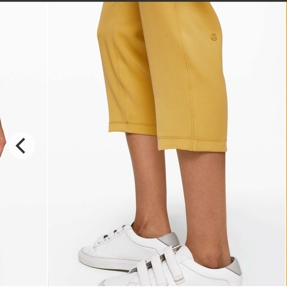 LULULEMON ON THE FLY CROPPED WOVEN CAPRI PANTS VINTAGE MUSTARD GOLD SIZE 12 NWT - Picture 6 of 10